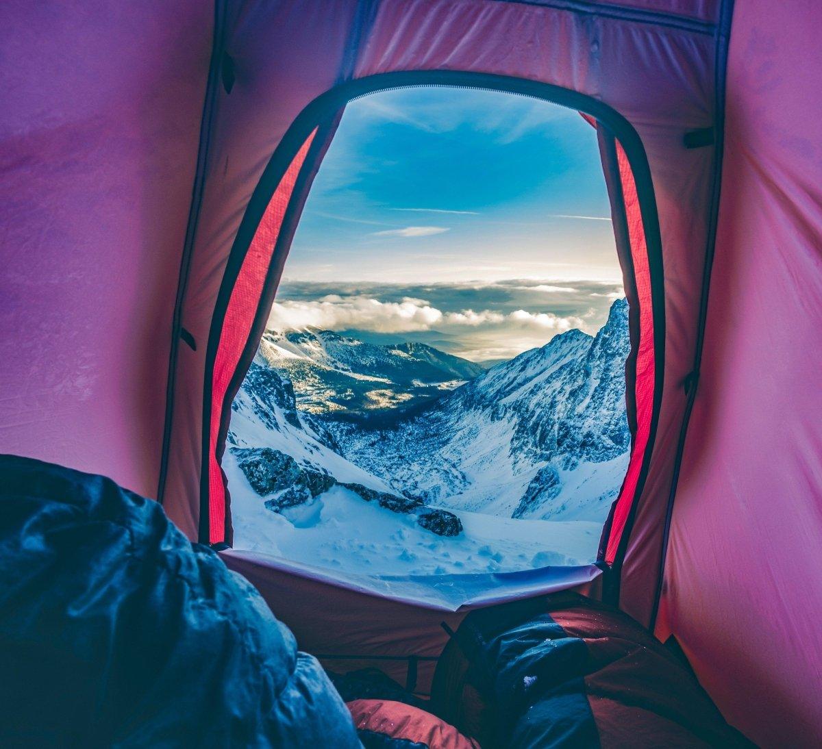 Cold Weather Sleeping Bag – Insulated Down to - 5°C | Active Peaks - Active Peaks
