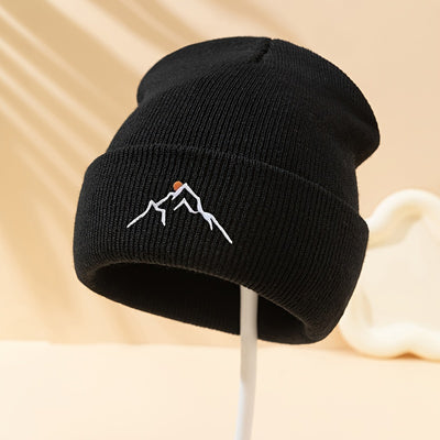 SummitShield – Warm Knitted Beanie for Outdoor Sports & Winter Activities