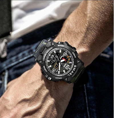 TrekMaster – Multi-Function Survival Watch for Hiking & Outdoor Adventures