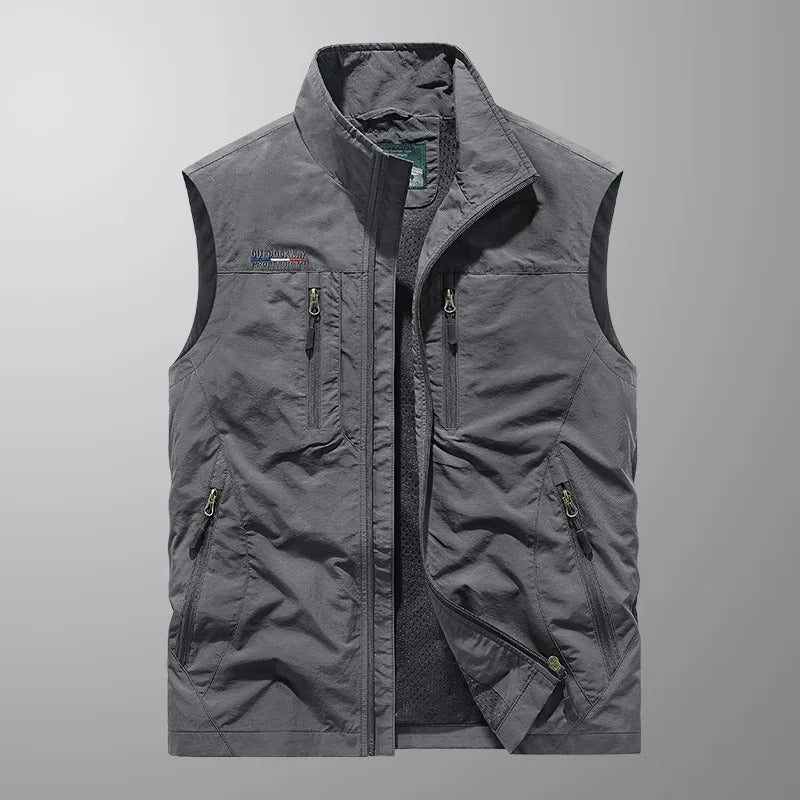 Lightweight Water - Resistant Sleeveless Cargo Vest - Active Peaks