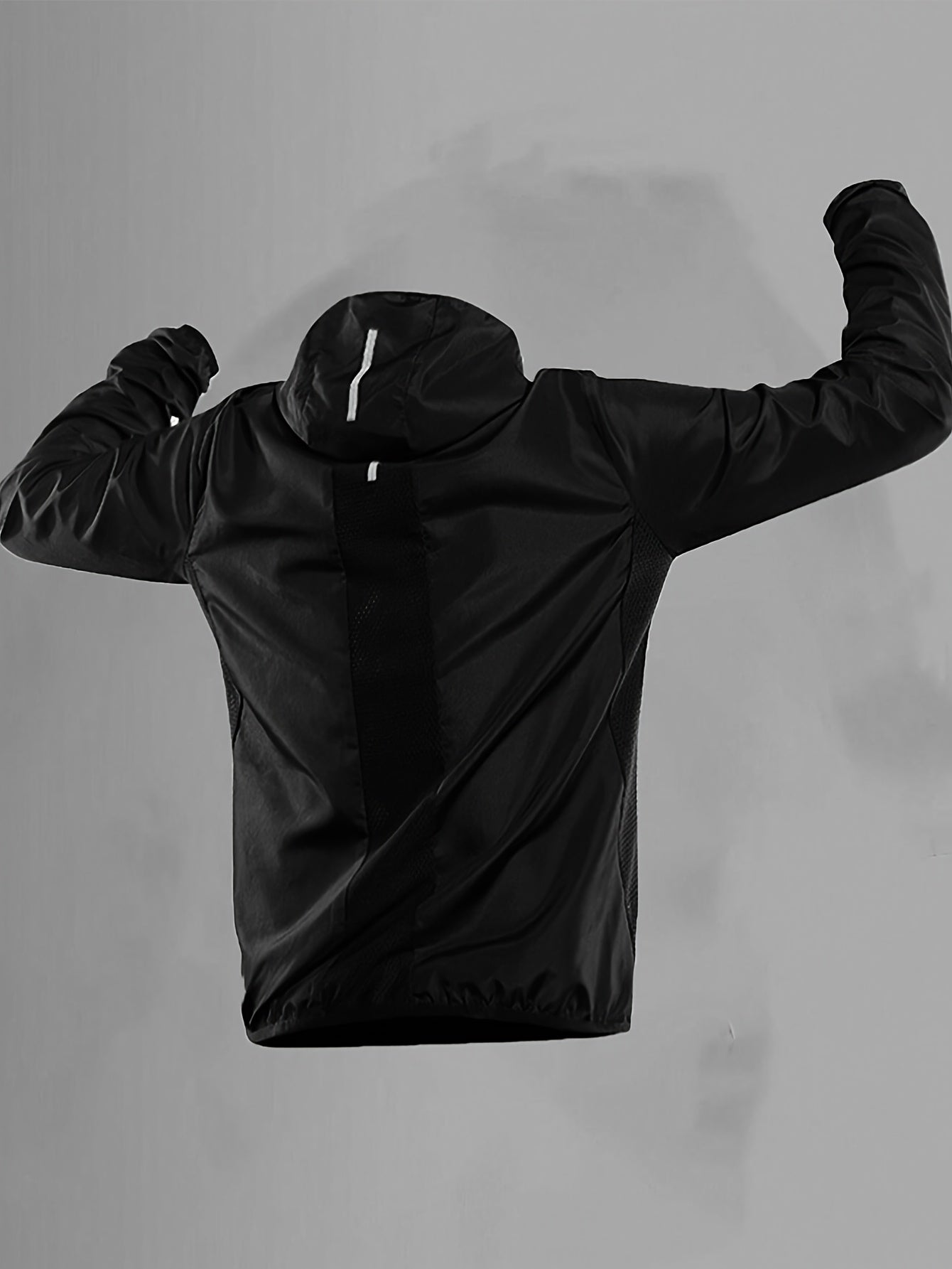 ActivePeaks – Lightweight Windproof Hooded Jacket